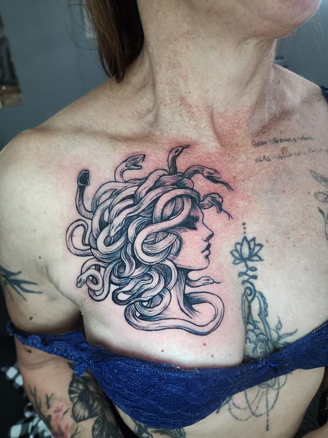 cmgjwoqni0005jm04kllie99p